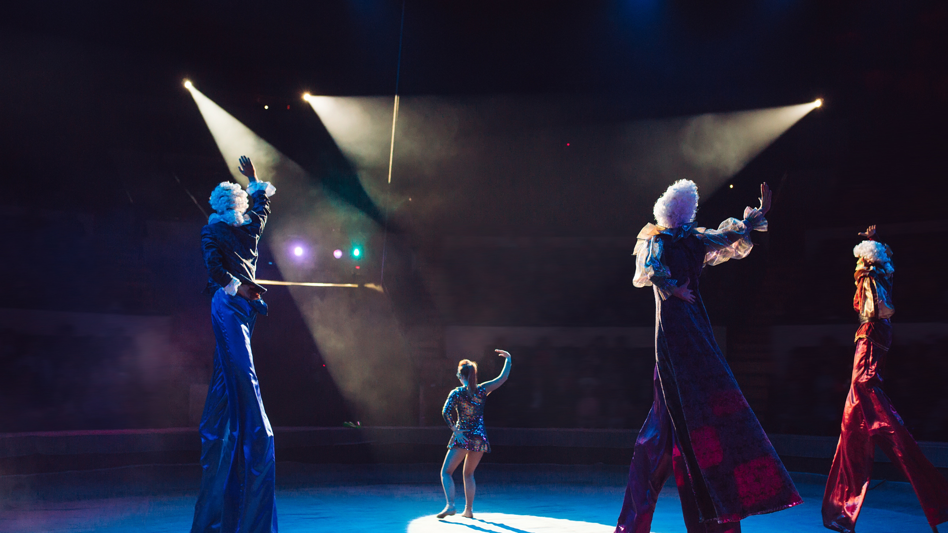 Stilt Walkers